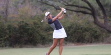 Women's Golf Competes at Space City Classic